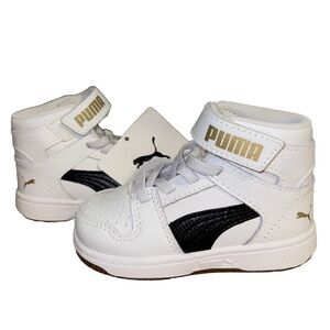 NWT Puma High Top Boys Size 5c White Black Tennis Shoes Sneakers